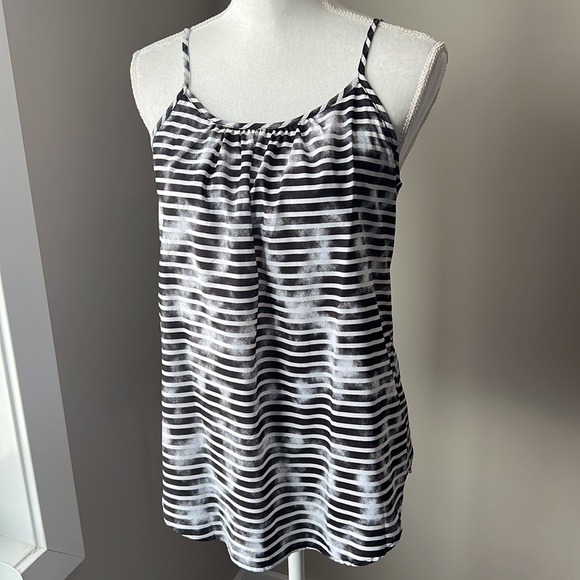 5/$25 Faded Glory Top - Picture 4 of 10